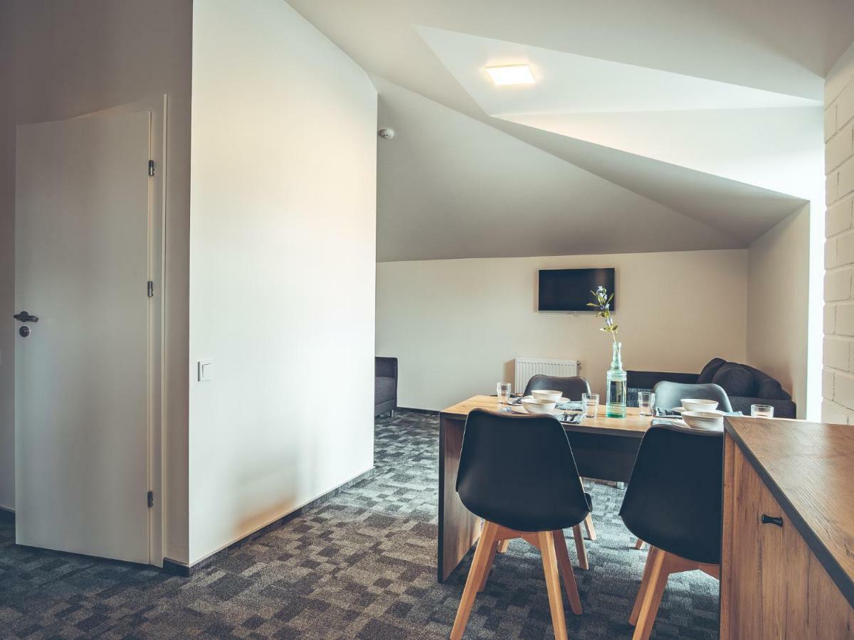 Self Check-In Hotel Railway Apartments VNO Buitenkant foto