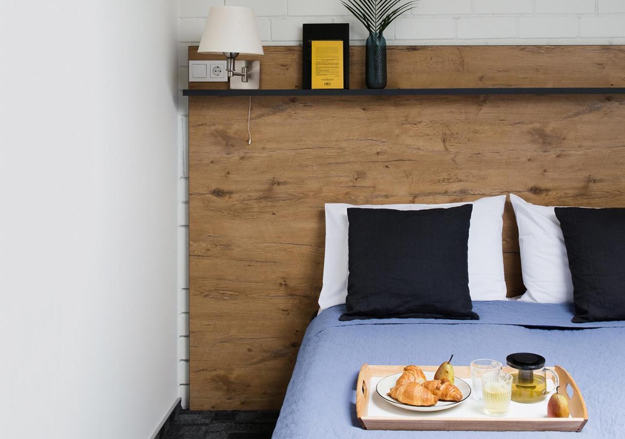 Self Check-In Hotel Railway Apartments VNO Buitenkant foto